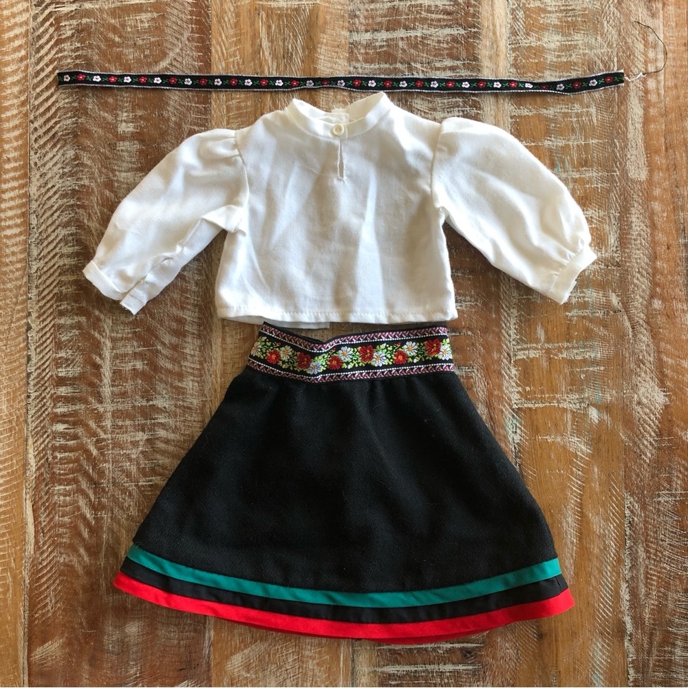 Vintage Pleasant Company Kirsten’s Winter Skirt and Blouse
